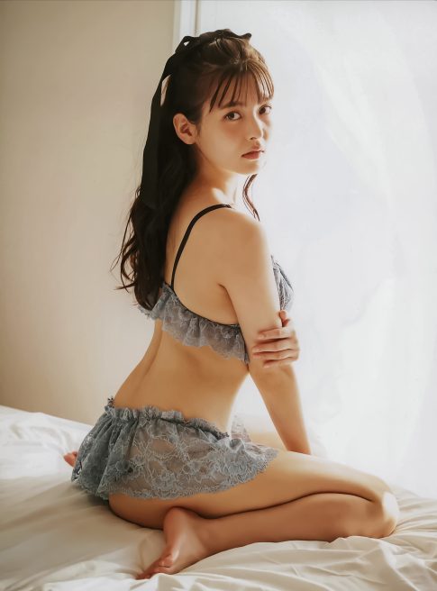 上坂すみれ2nd寫真集 すみれのゆめ